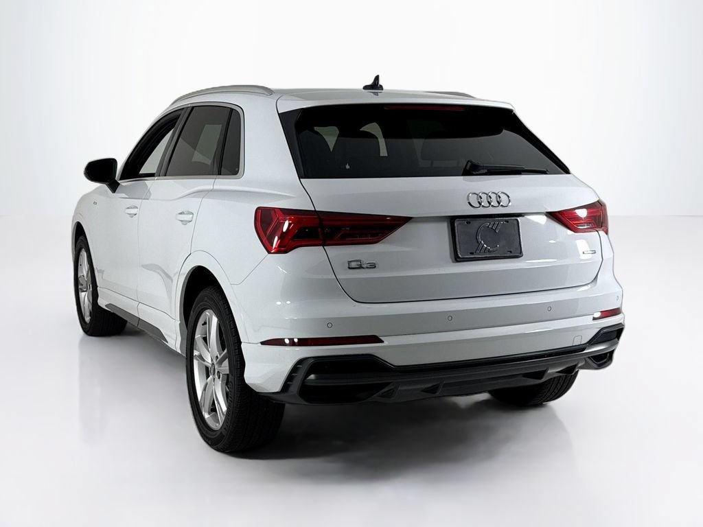 Used 2022 Audi Q3 2.0T Premium AWD/4WD image 3