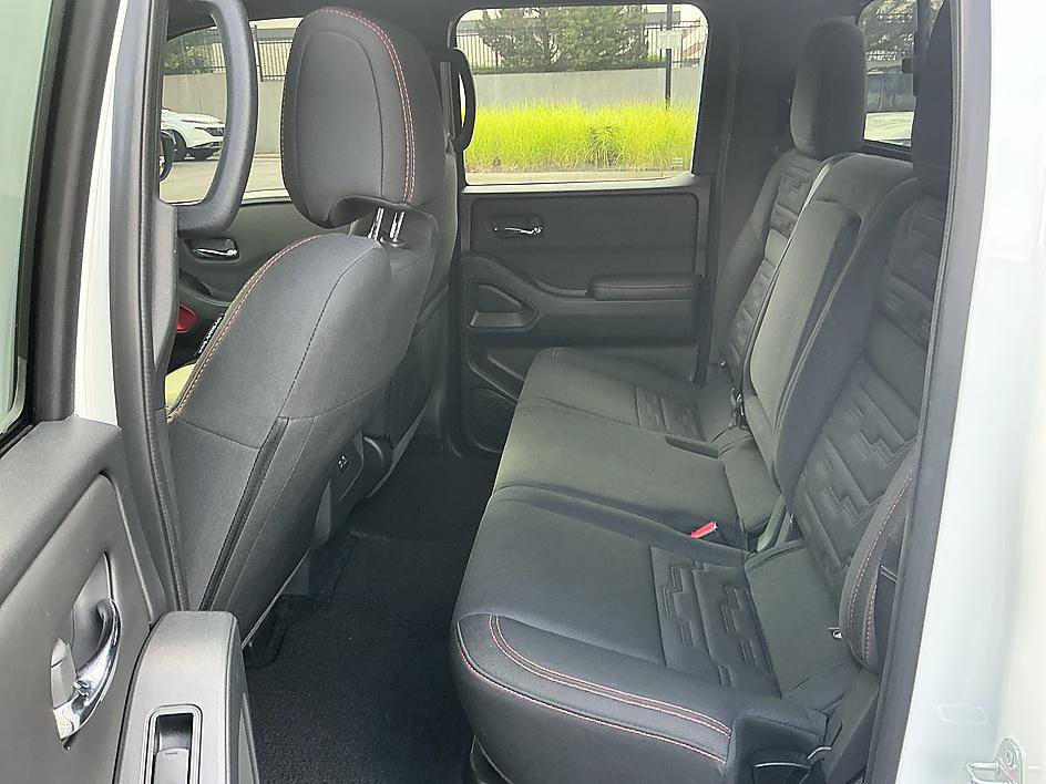 Certified 2023 Nissan Frontier Pro-X w/ Tow Package RWD image 23