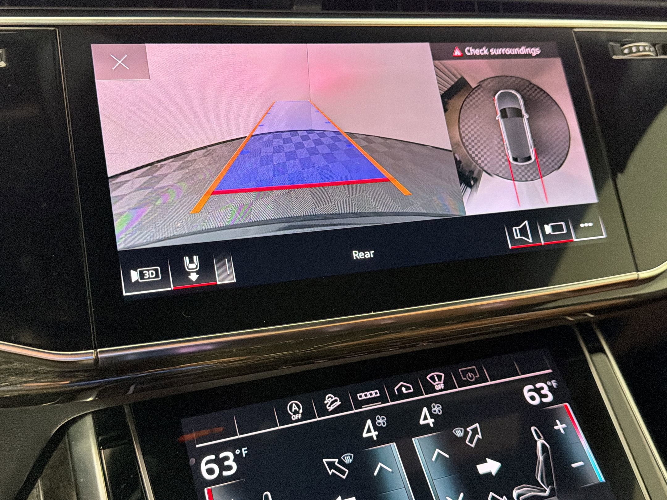 Used 2022 Audi Q8 Prestige image 25