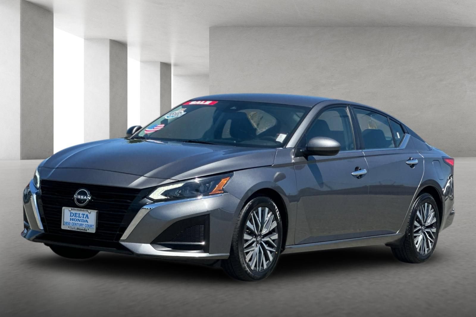 Used 2023 Nissan Altima 2.5 SV FWD image 8