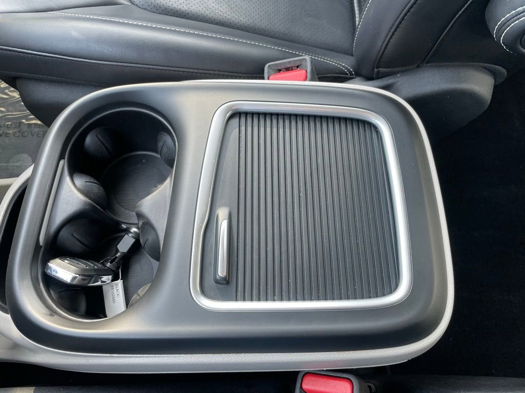 Used 2024 Chrysler Pacifica Select image 50