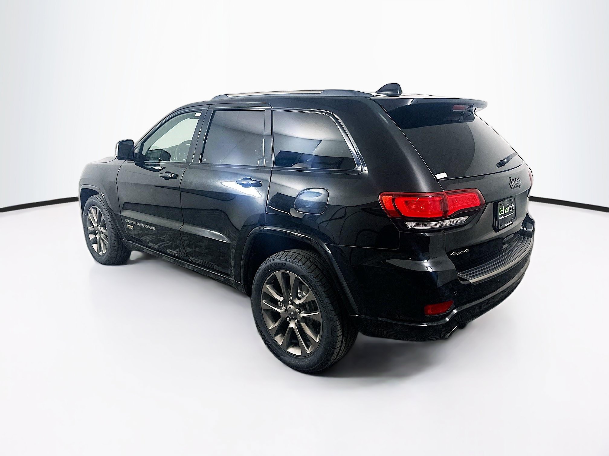 Used 2017 Jeep Grand Cherokee Limited 75th Anniversary AWD/4WD image 5