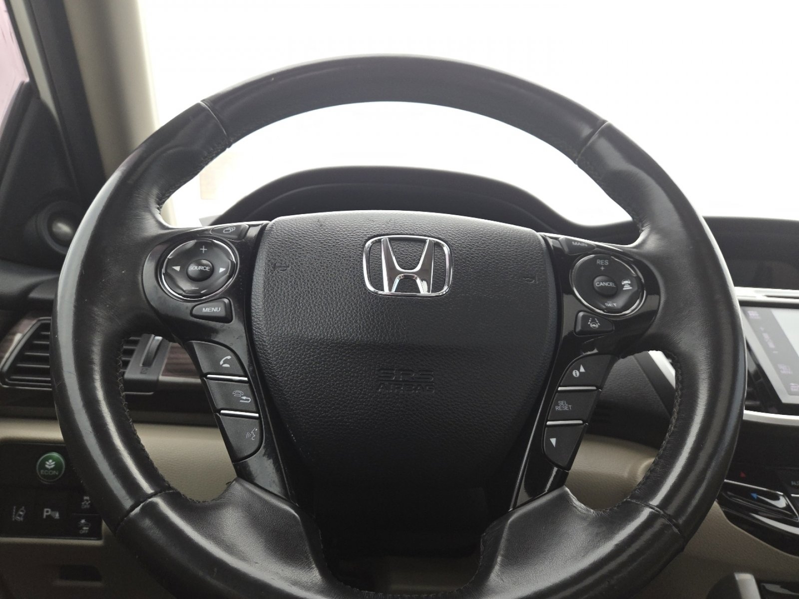 Used 2016 Honda Accord Touring image 24