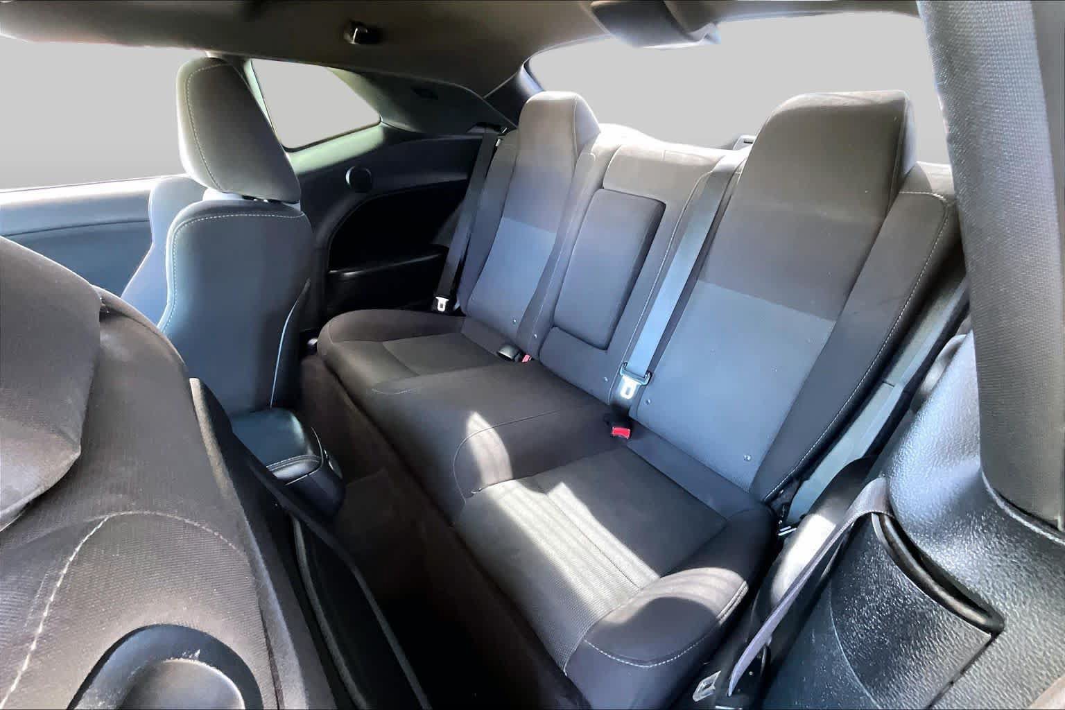Used 2016 Dodge Challenger R/T Scat Pack RWD image 21