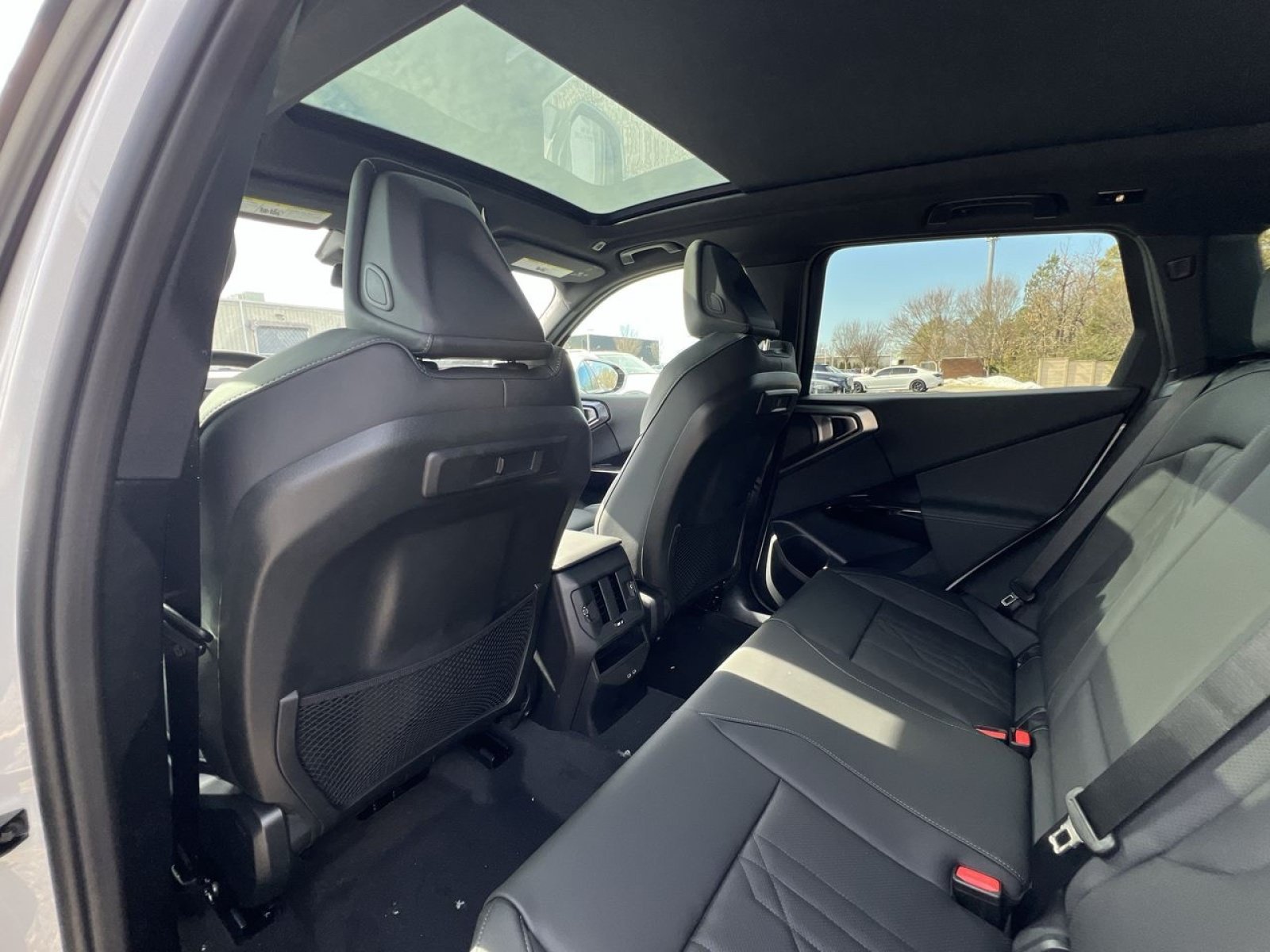 New 2026 BMW X3 xDrive30i w/ Convenience Package AWD/4WD image 23