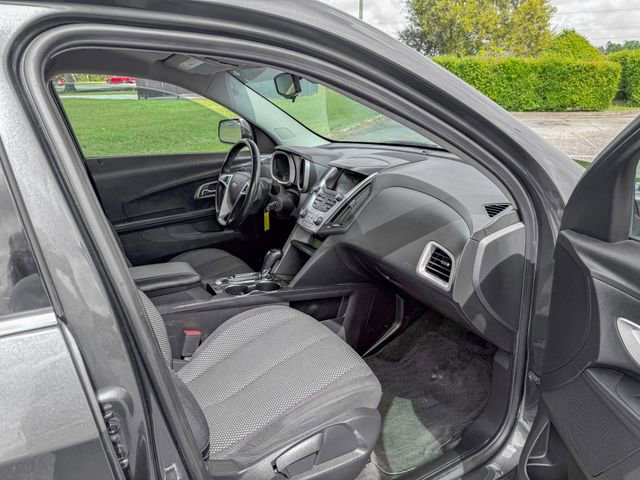 Used 2017 Chevrolet Equinox LT w/ Convenience Package image 22