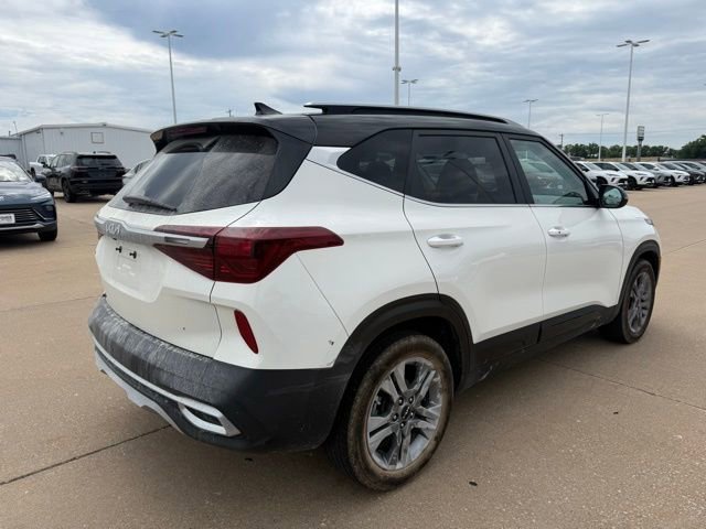 Used 2022 Kia Seltos S FWD image 3