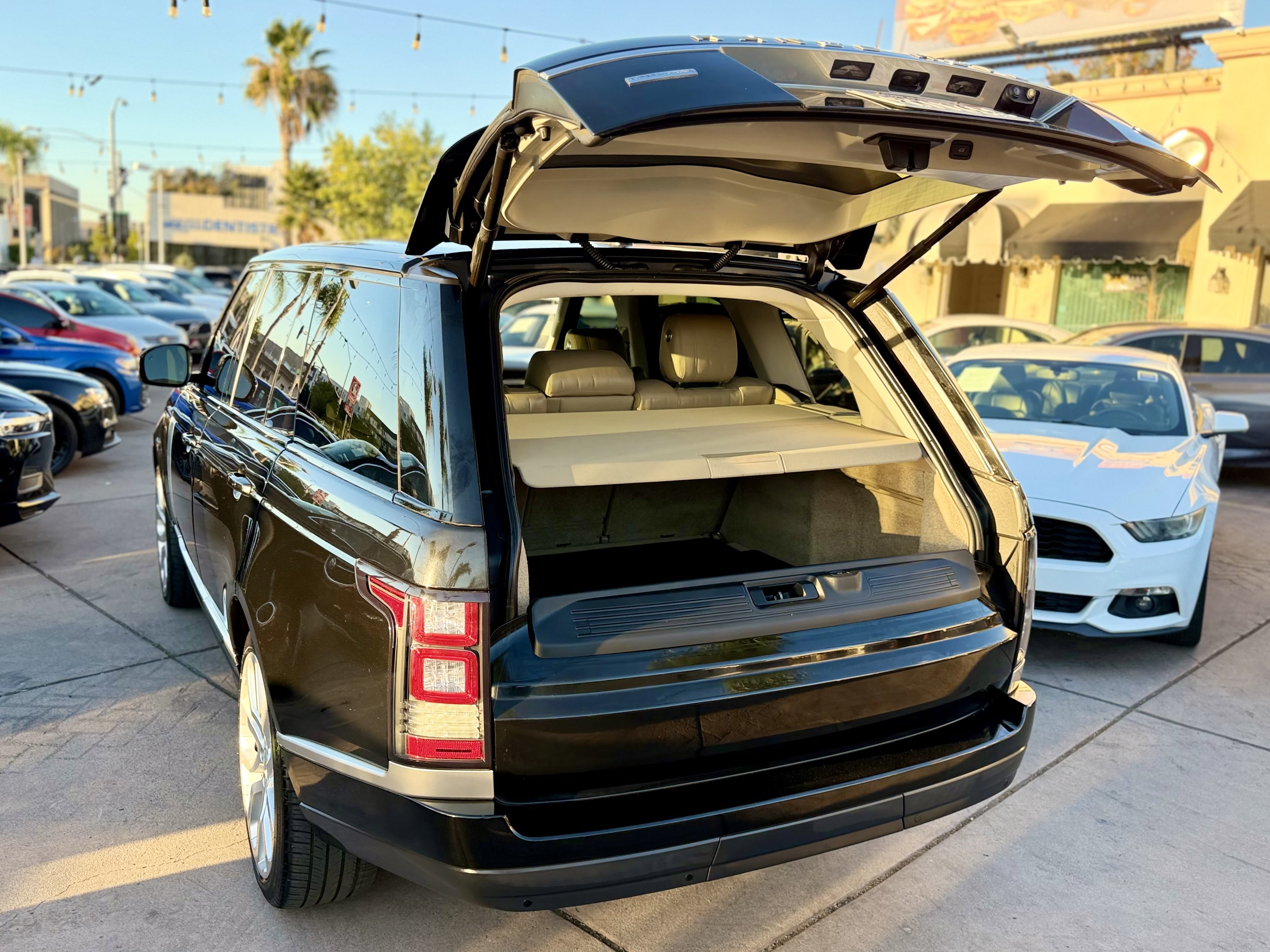 Used 2016 Land Rover Range Rover Supercharged AWD/4WD image 12