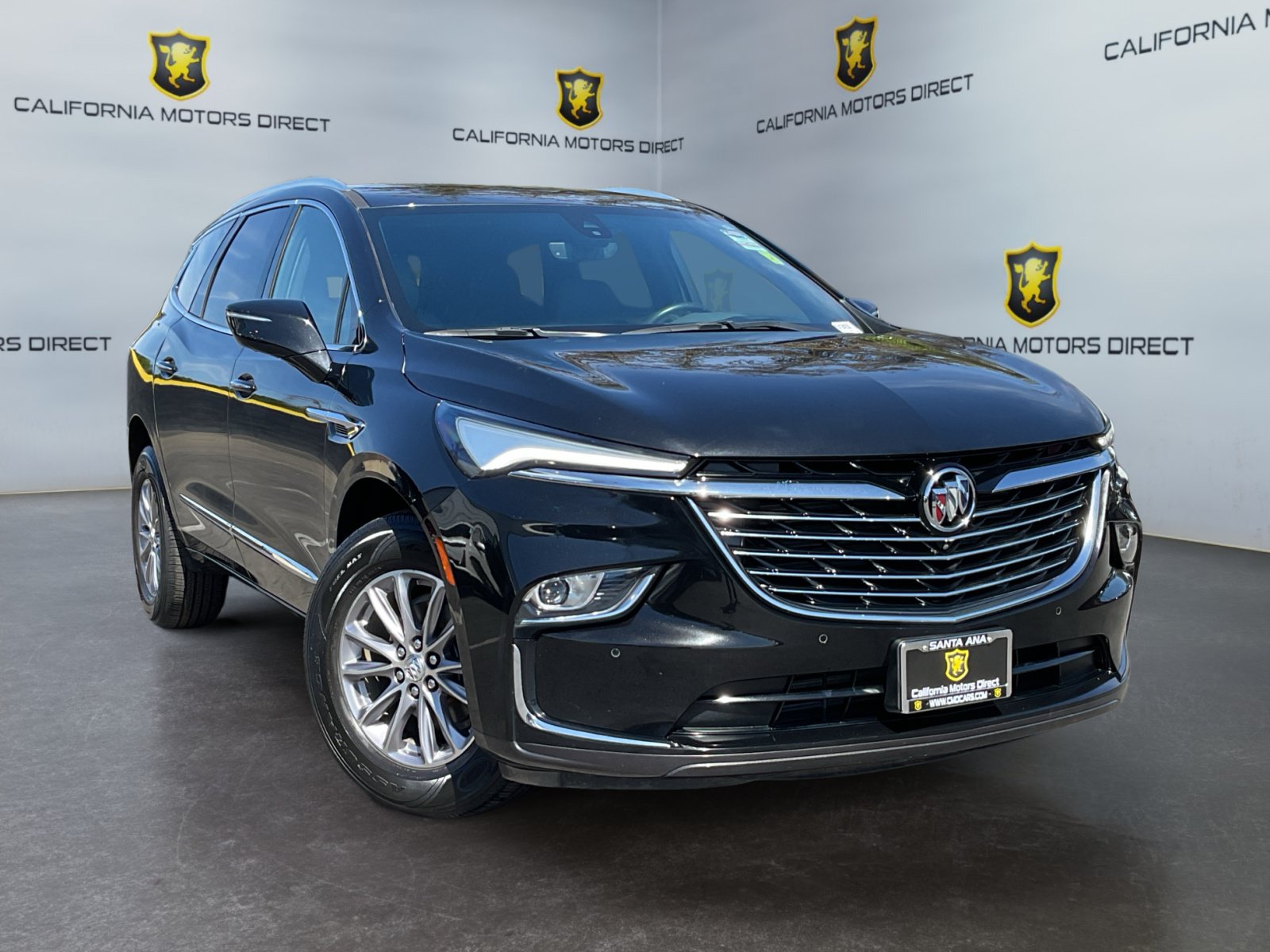 Used 2024 Buick Enclave Premium AWD/4WD image 3