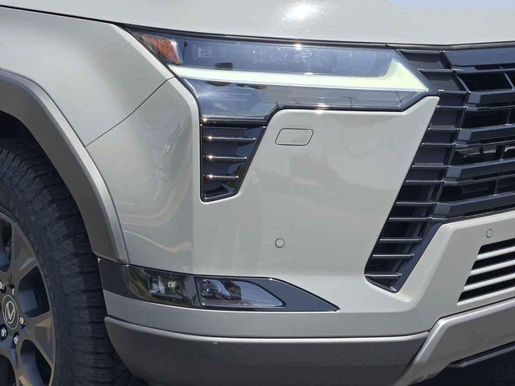 Used 2024 Lexus GX 550 AWD/4WD image 9