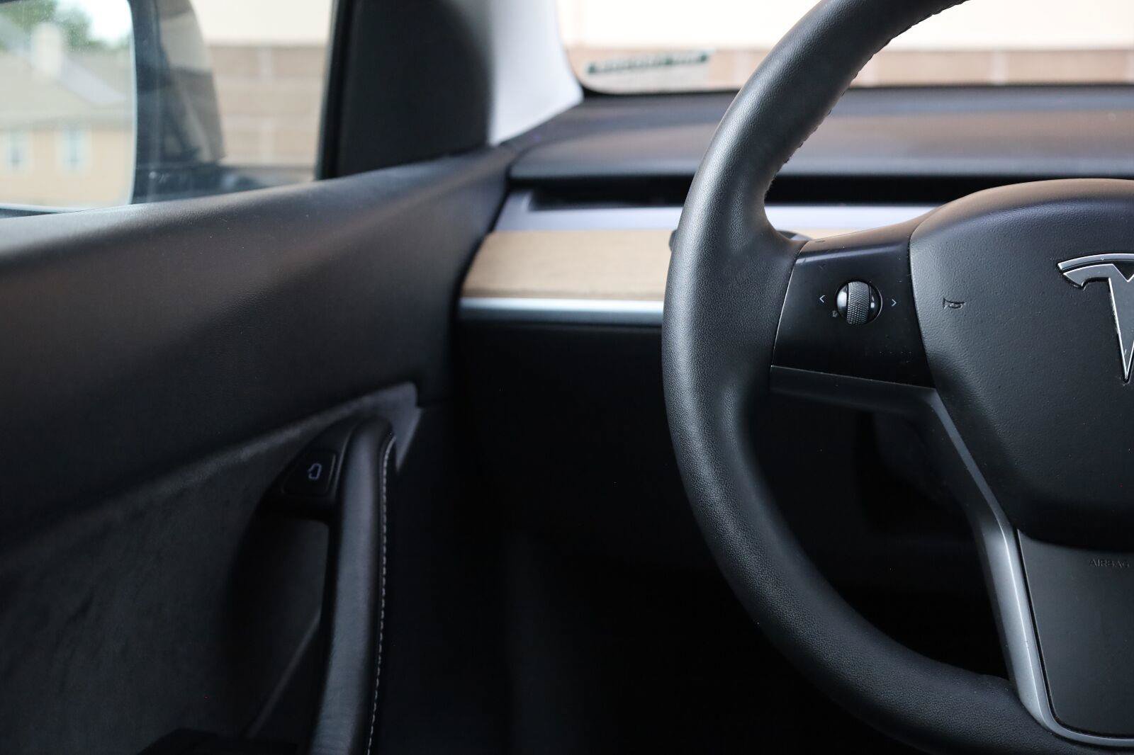 Used 2021 Tesla Model Y Long Range AWD/4WD image 31