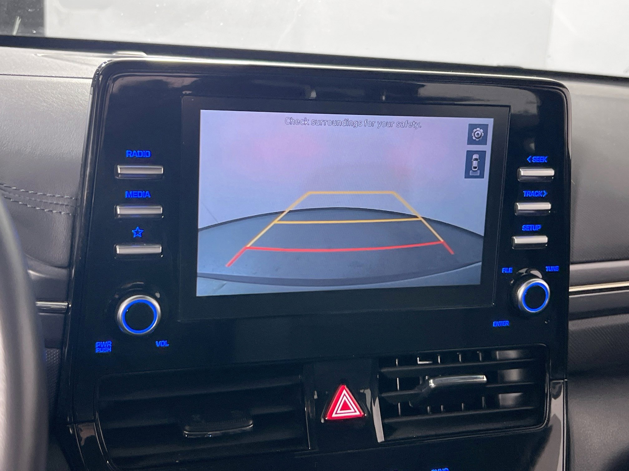 Used 2022 Hyundai Ioniq SE FWD image 13