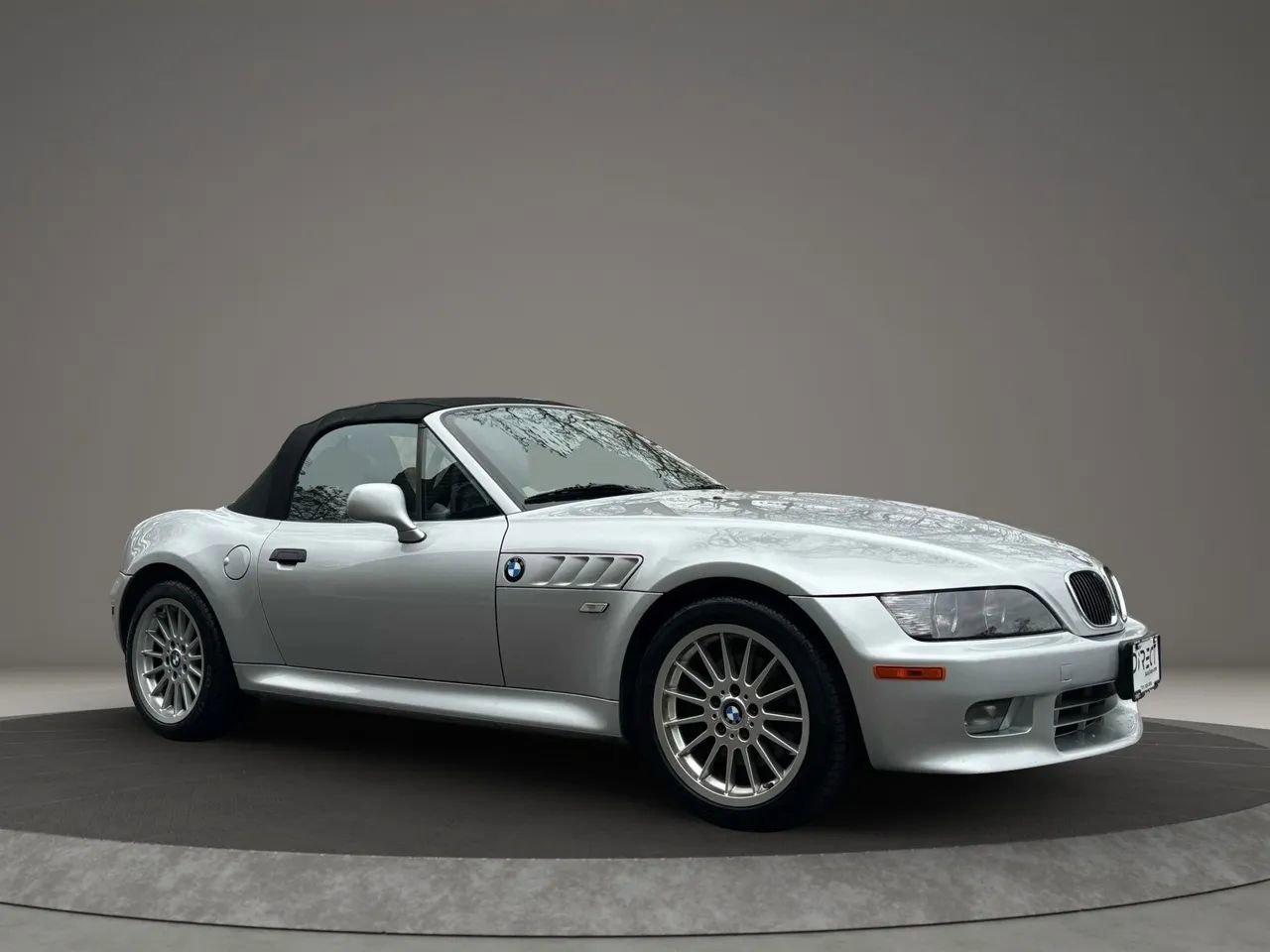 Used 2002 BMW Z3 3.0i image 3