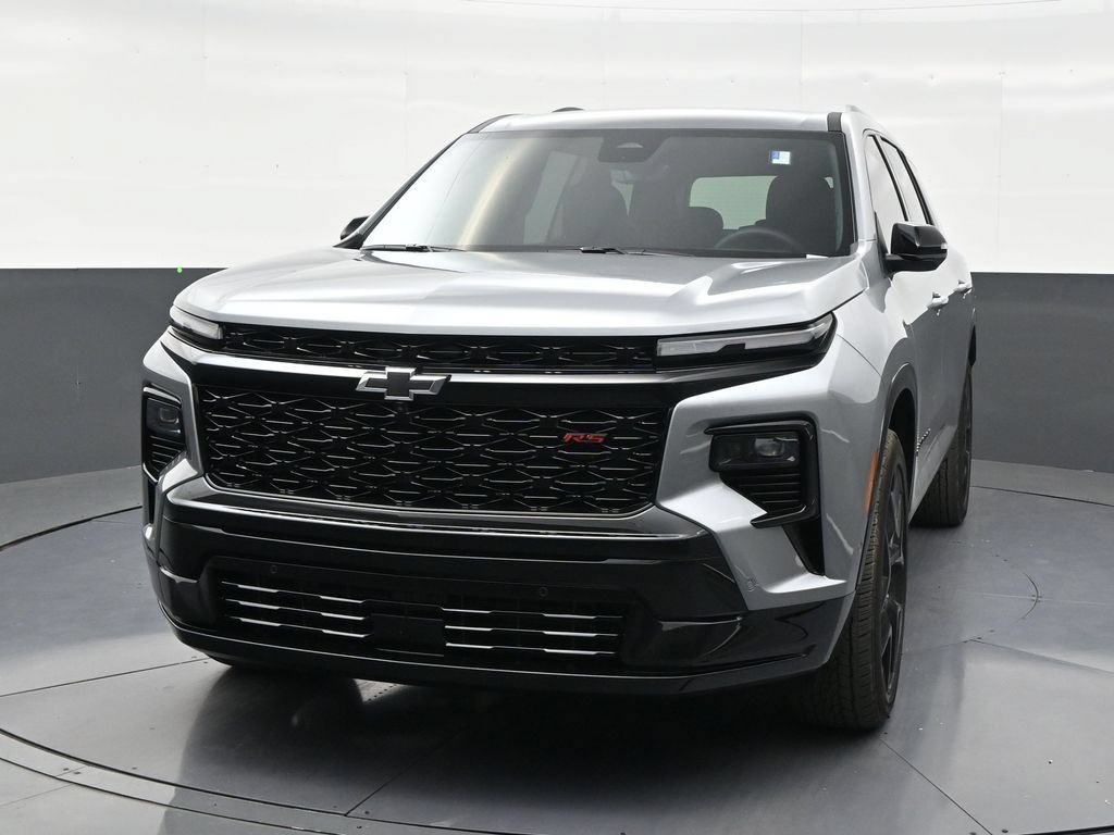 Used 2026 Chevrolet Traverse RS FWD image 8