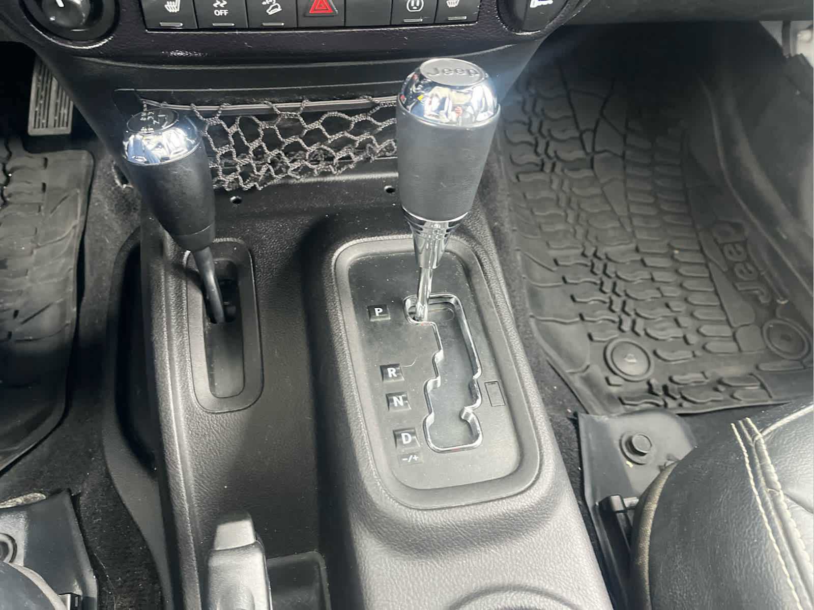 Used 2015 Jeep Wrangler Unlimited Sport image 30