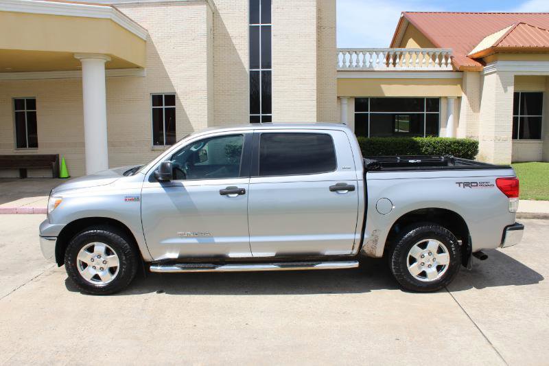 Used 2012 Toyota Tundra 4x4 CrewMax w/ TRD Off-Road Pkg image 10