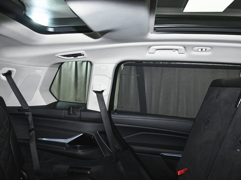 Used 2024 BMW X7 xDrive40i image 82