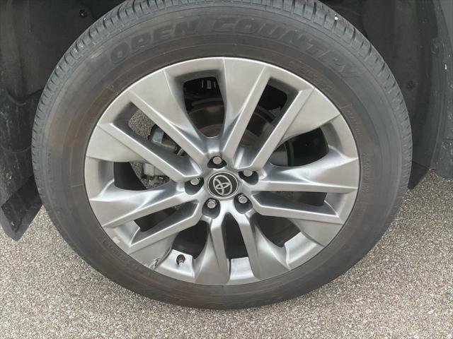 Used 2024 Toyota RAV4 XLE Premium w/ Weather Package AWD/4WD image 11