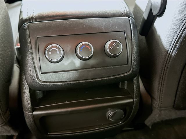 Used 2012 GMC Acadia SLE AWD/4WD image 28