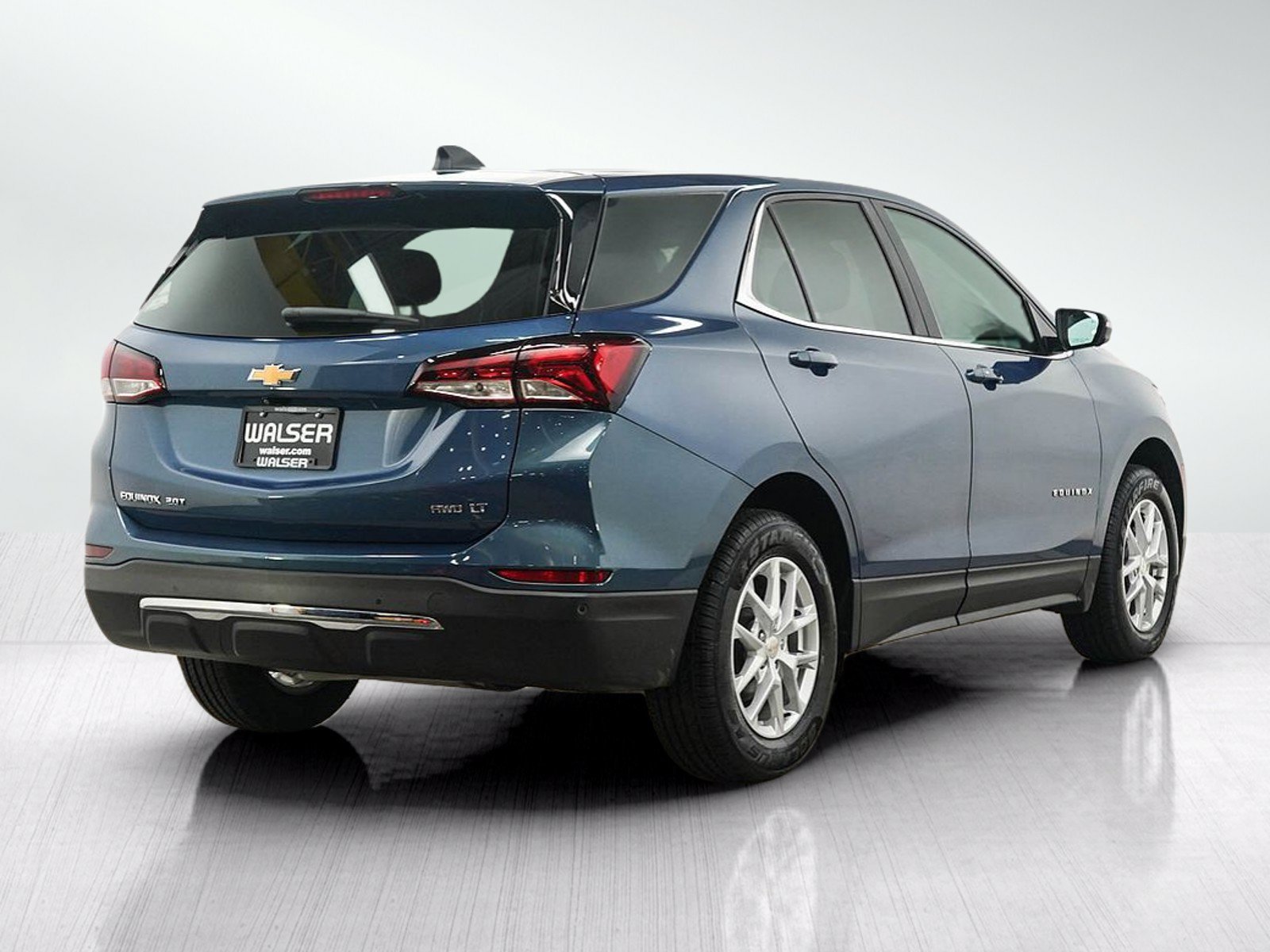 Used 2024 Chevrolet Equinox LT AWD/4WD image 5
