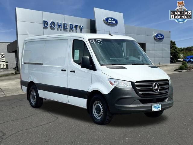 Used 2021 Mercedes-Benz Sprinter 2500 image 4