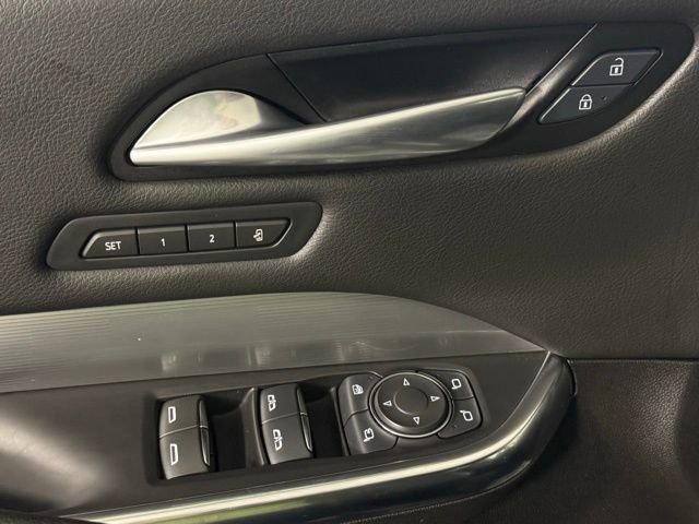 Certified 2025 Cadillac XT4 Premium Luxury image 12