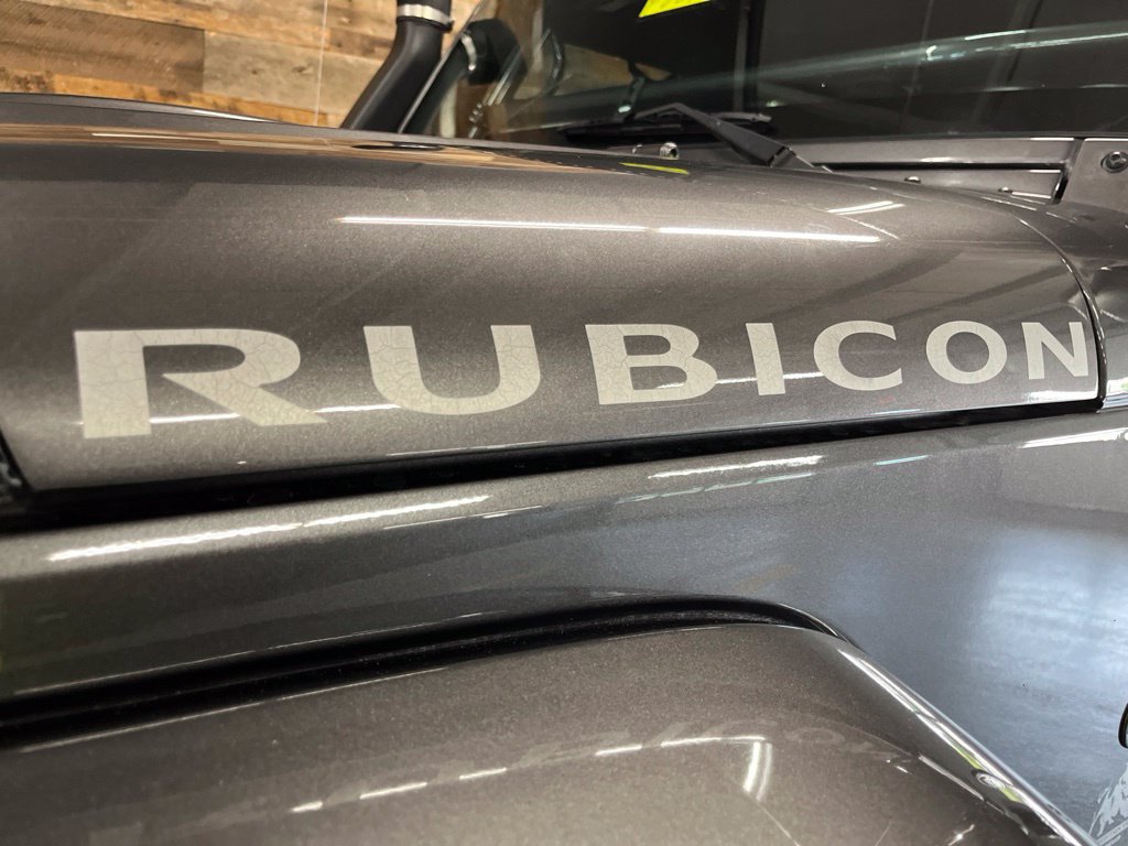 Used 2016 Jeep Wrangler Unlimited Rubicon w/ Connectivity Group AWD/4WD image 17
