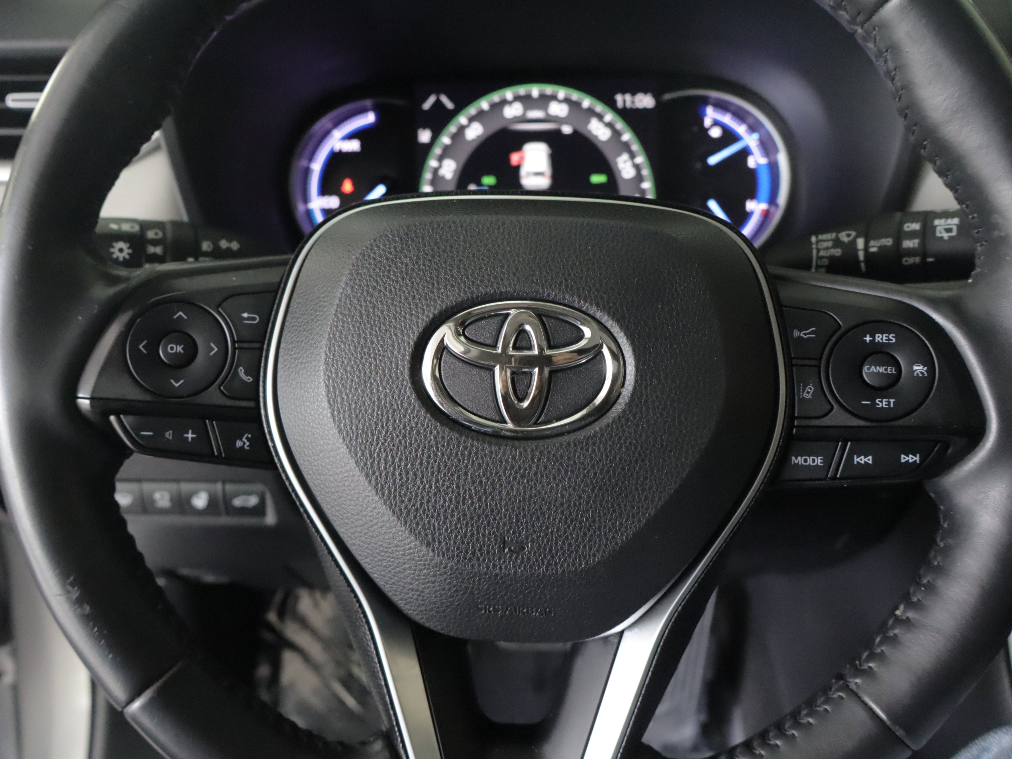Used 2019 Toyota RAV4 Limited AWD/4WD image 14