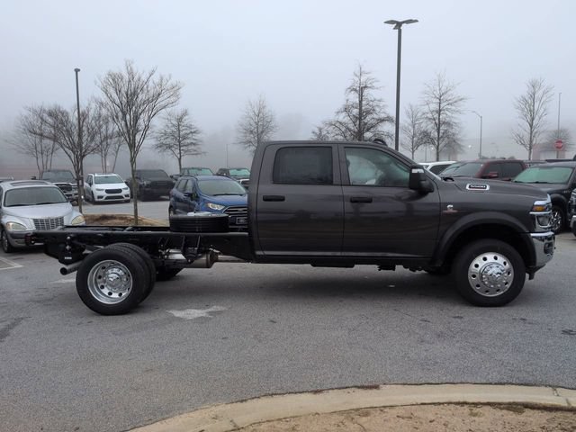 New 2026 RAM 5500 Tradesman AWD/4WD image 3