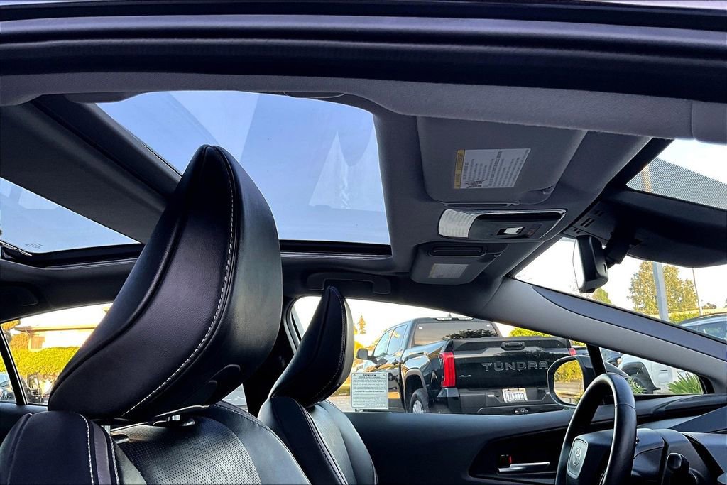 Used 2024 Toyota Prius XLE image 27