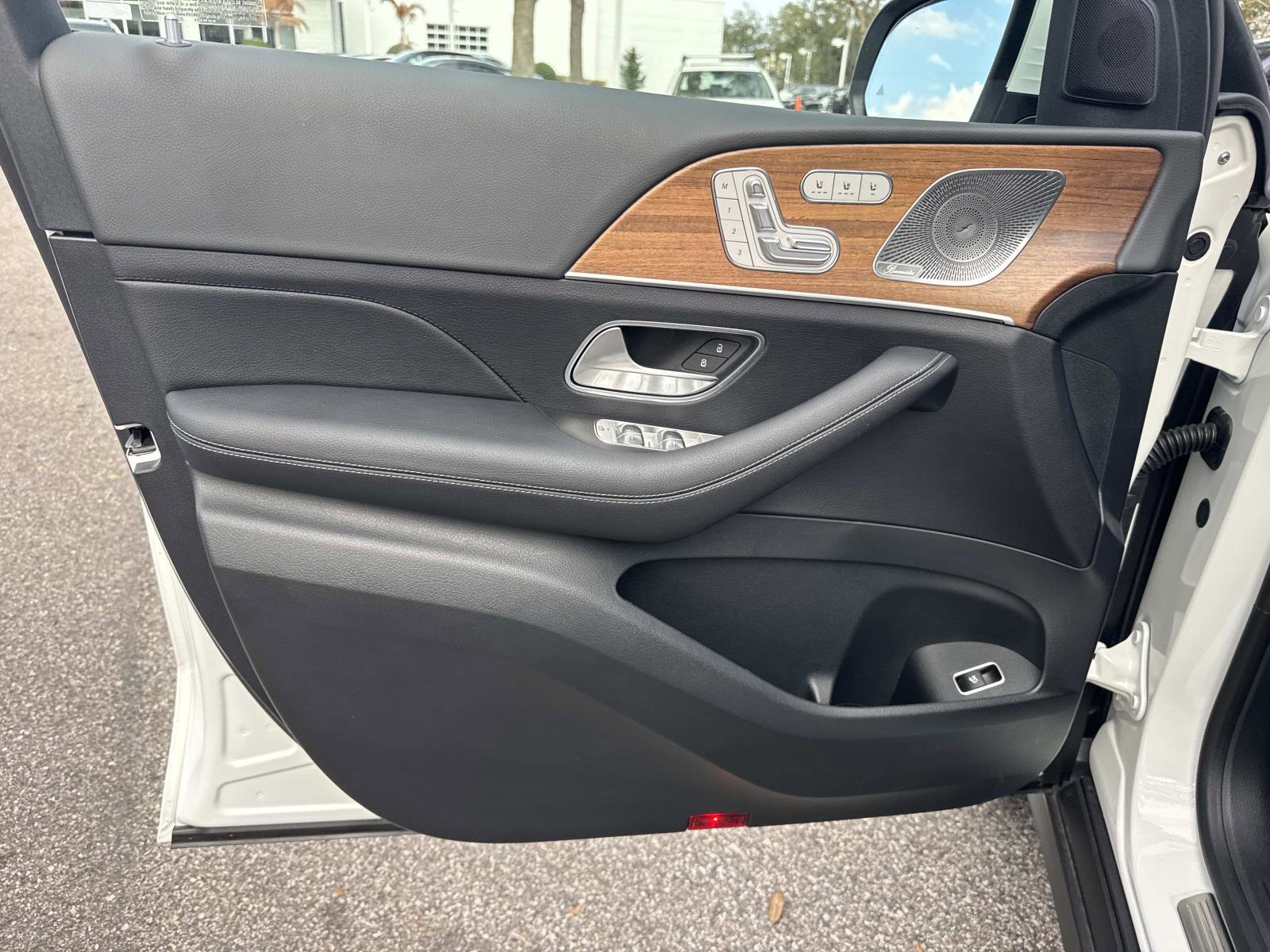 Certified 2025 Mercedes-Benz GLE 350 4MATIC image 15