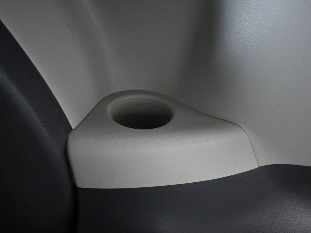 Used 2021 Toyota Sienna LE image 39