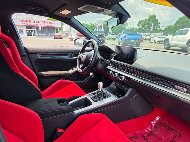 Used 2024 Honda Civic Type R image 11