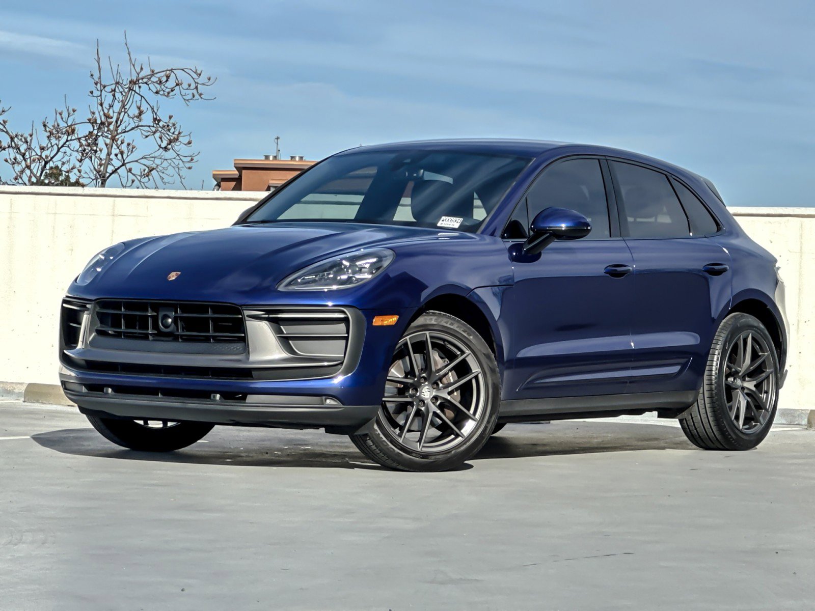 Used 2023 Porsche Macan Turbo image 1