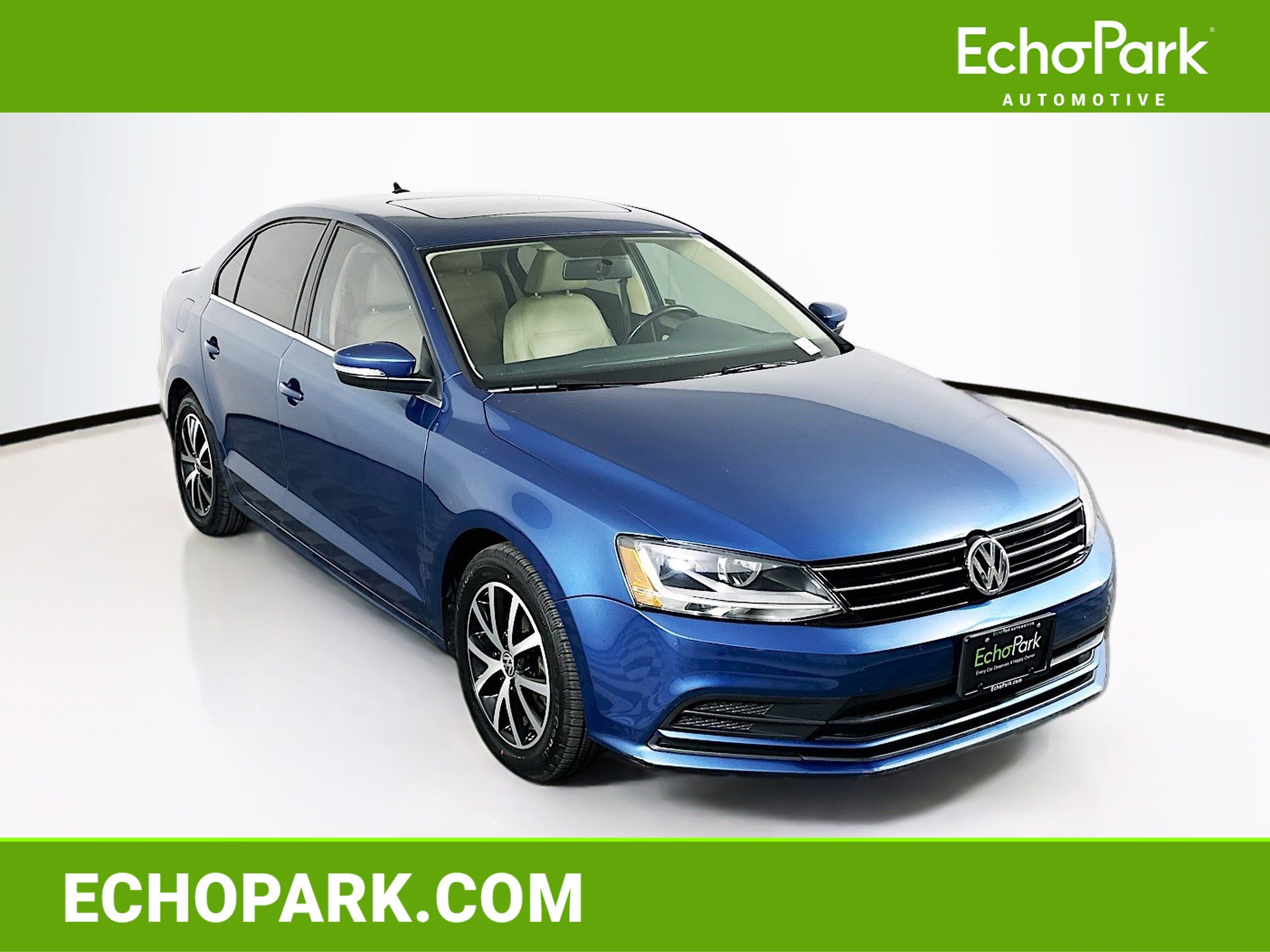 Used 2017 Volkswagen Jetta SE FWD image 1