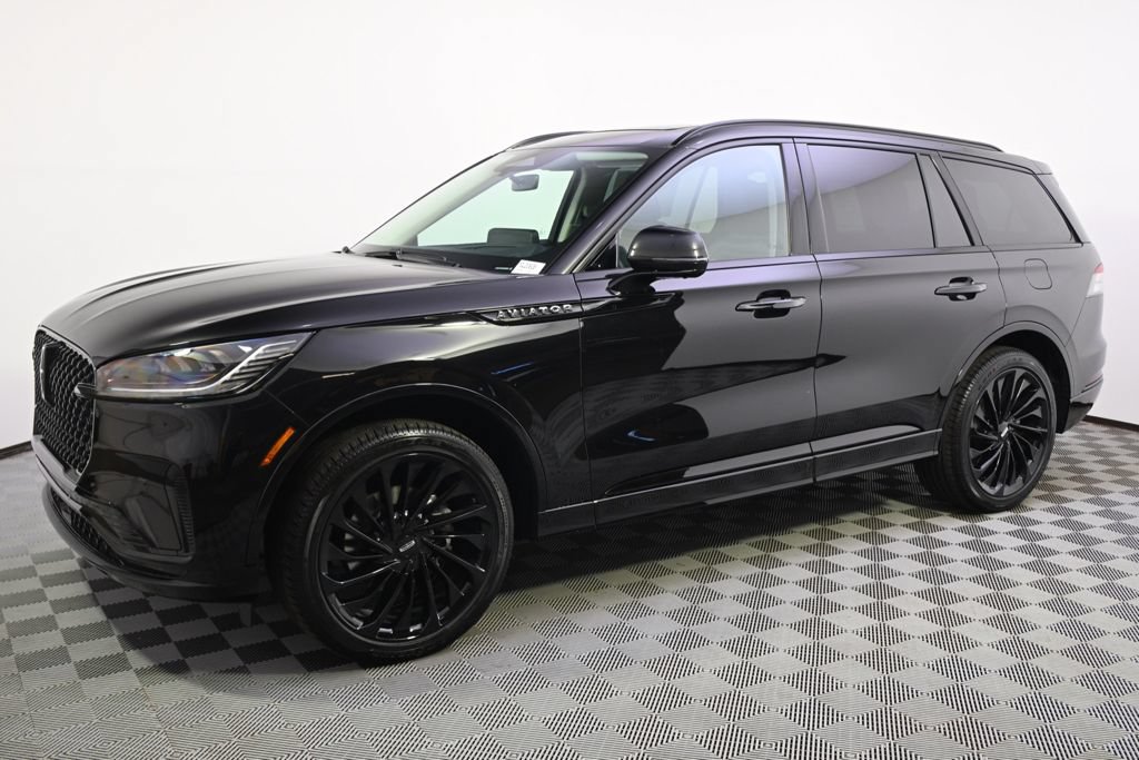 New 2026 Lincoln Aviator Reserve w/ Jet Appearance Package AWD/4WD image 2