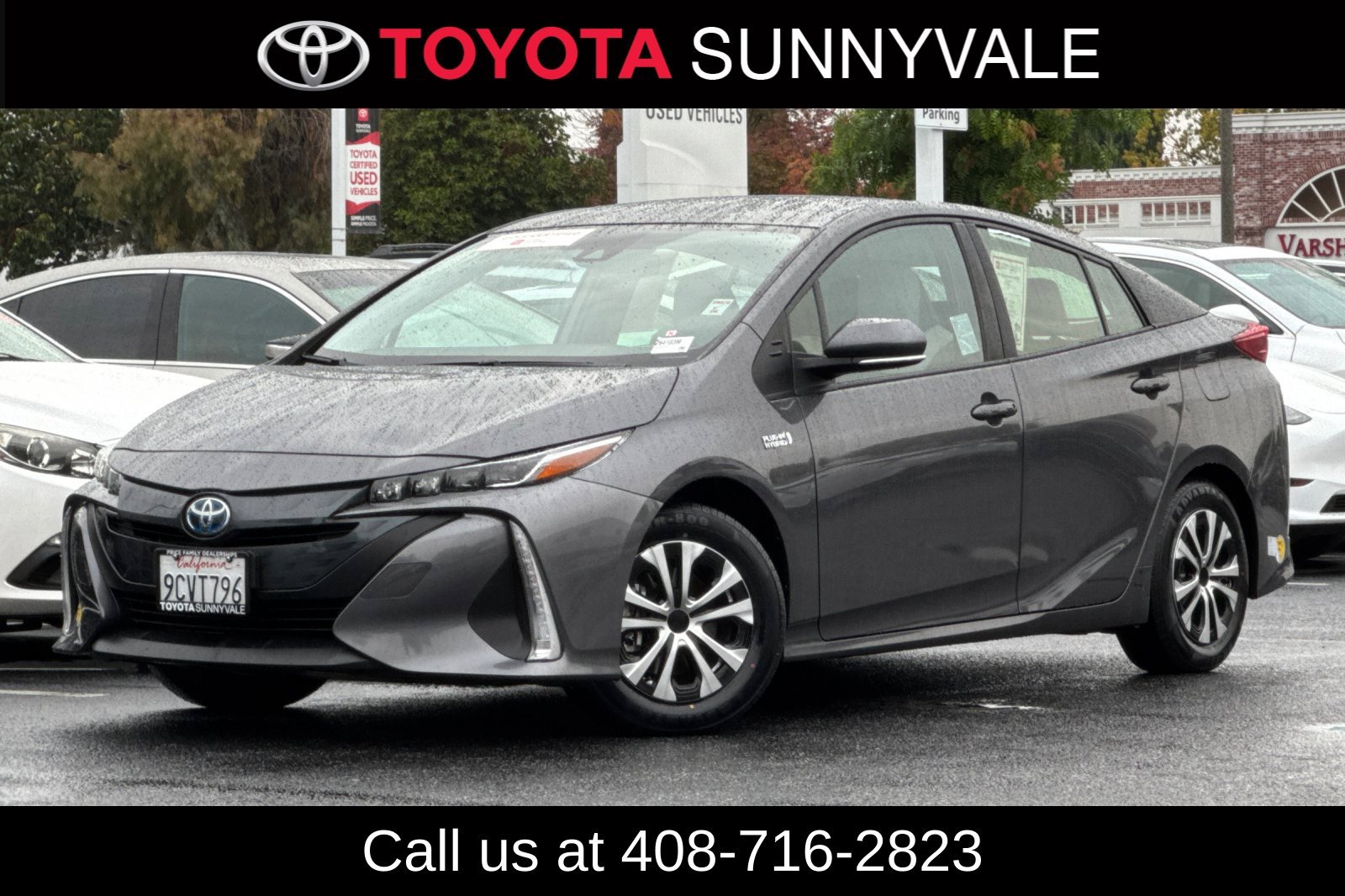 Used 2022 Toyota Prius Prime XLE FWD image 2