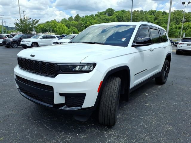 Used 2025 Jeep Grand Cherokee L Altitude AWD/4WD image 20