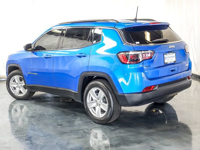 Used 2022 Jeep Compass Latitude image 9