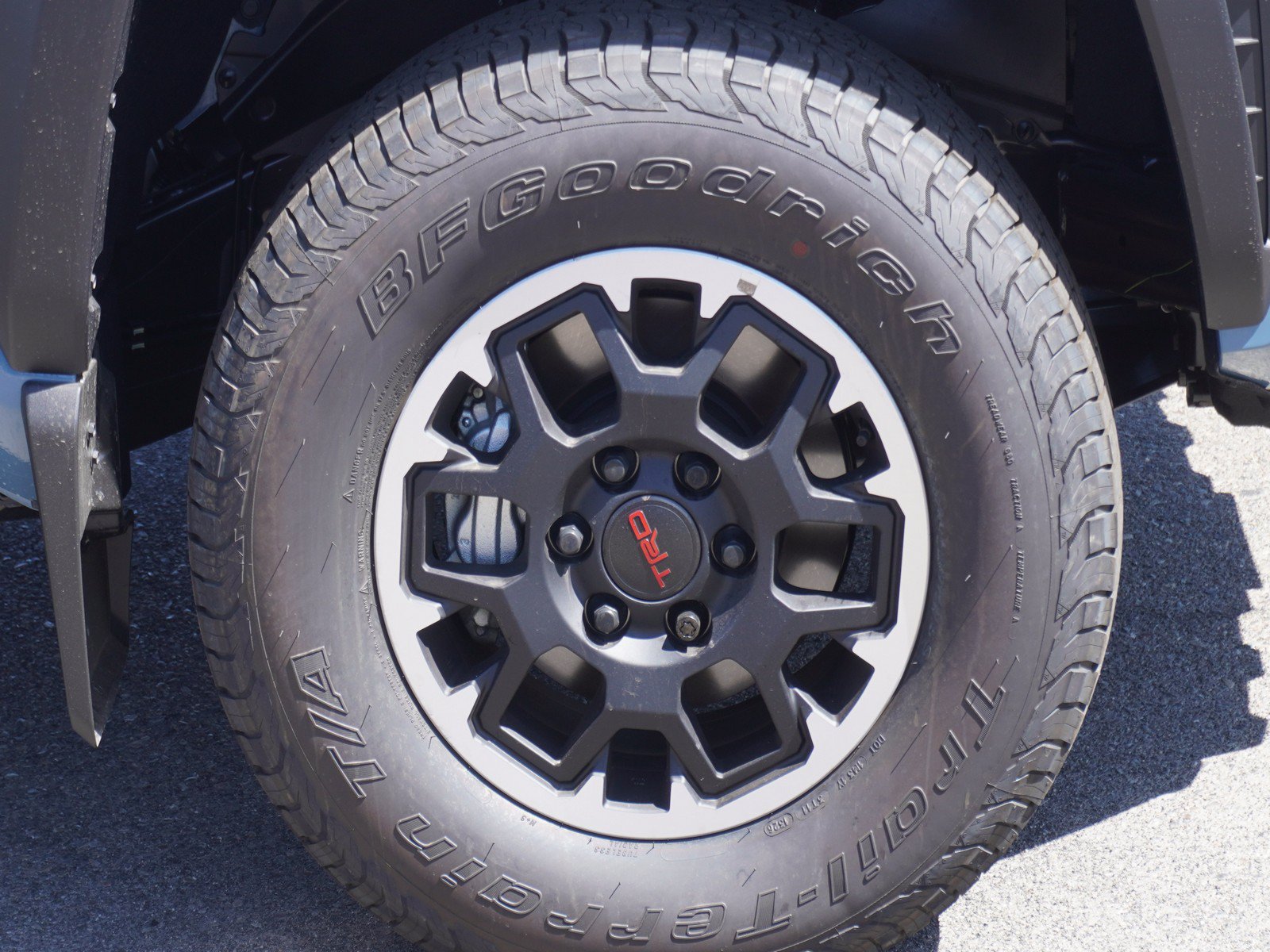 New 2026 Toyota Tacoma TRD Off-Road w/ TRD Off Road Upgrade Package AWD/4WD image 5