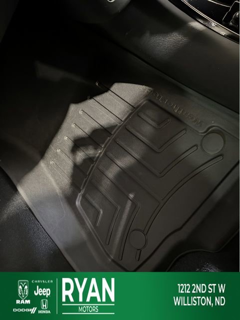 Used 2021 Jeep Gladiator High Altitude AWD/4WD image 13