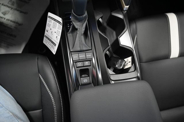 New 2026 Toyota Camry SE FWD image 19
