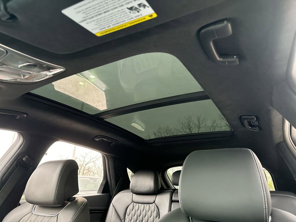 Used 2025 Genesis GV70 3.5T Sport w/ Sport Advanced Package image 33