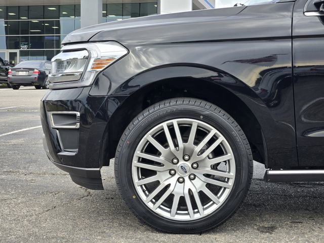 Used 2024 Ford Expedition Max Limited AWD/4WD image 9