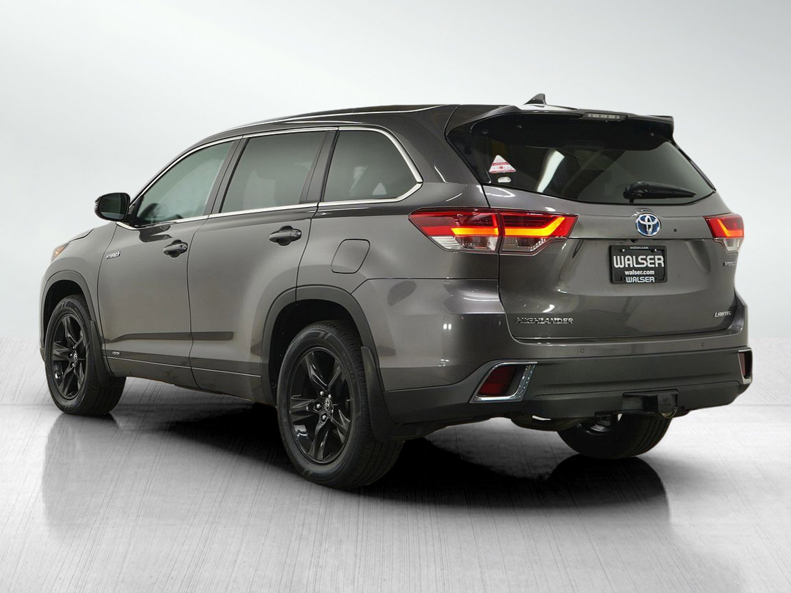 Used 2019 Toyota Highlander Limited Platinum AWD/4WD image 3