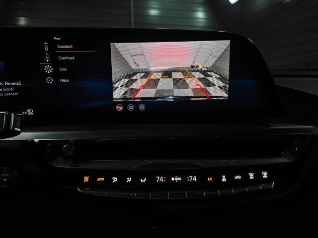 Used 2024 Cadillac Lyriq Sport image 28