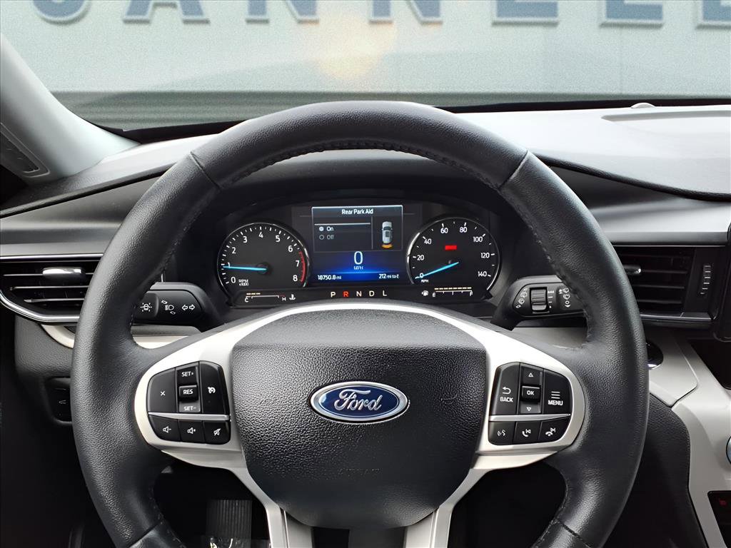 Used 2023 Ford Explorer XLT w/ Equipment Group 202A image 25