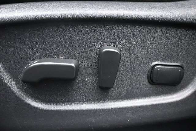 Used 2020 Nissan Rogue SV AWD/4WD image 10