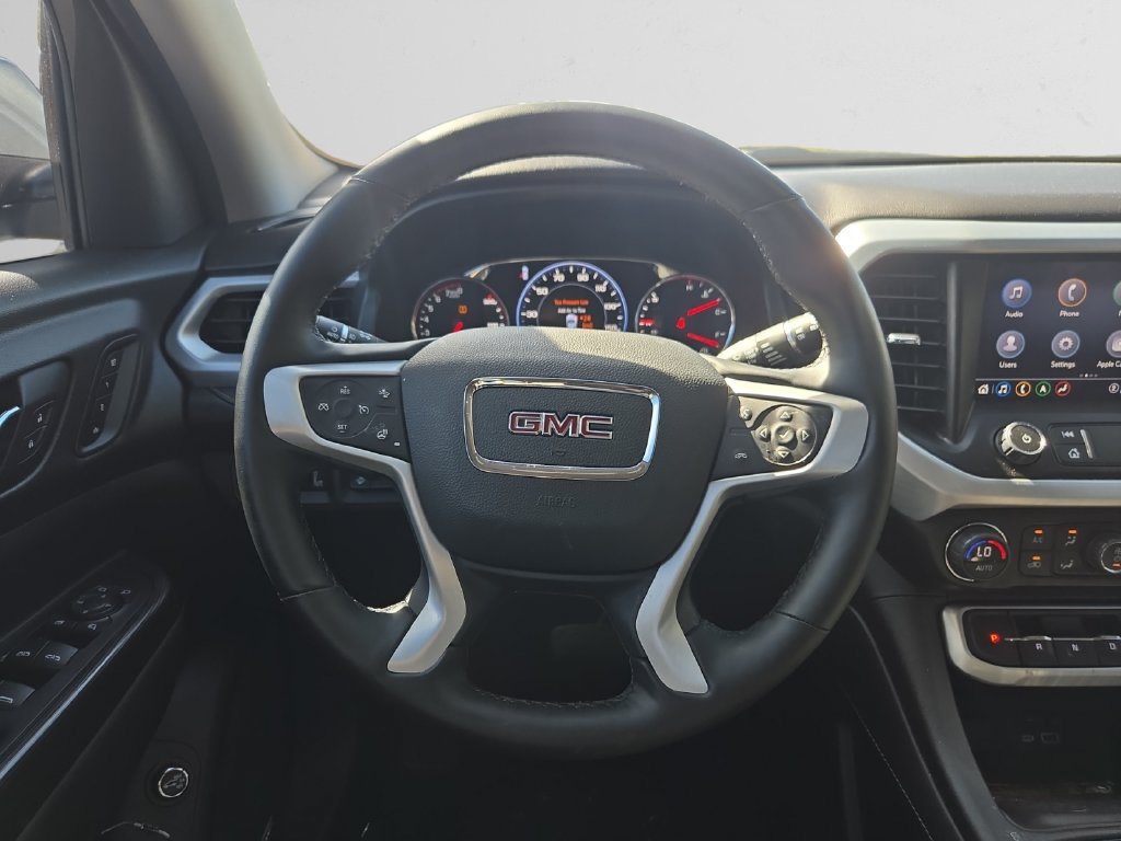 Used 2023 GMC Acadia SLT w/ Technology Package AWD/4WD image 13