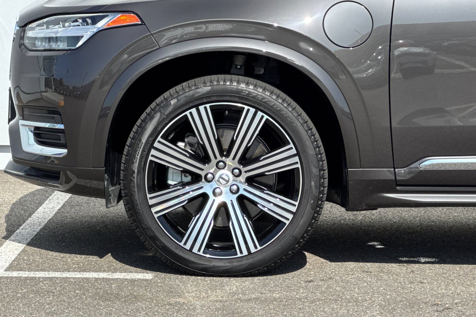 Used 2025 Volvo XC90 T8 Core w/ Protection Package Premier AWD/4WD image 33